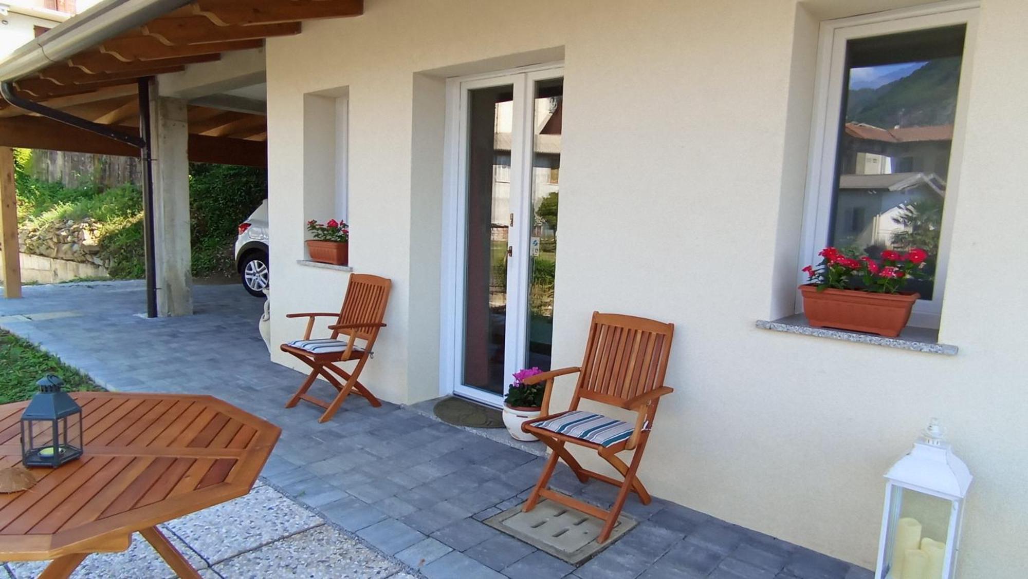 La Dimora Dei Due Laghi Bed & Breakfast Calolziocorte Exterior photo